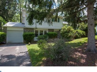 6 Manchester Ln, Wilmington, DE 19810
