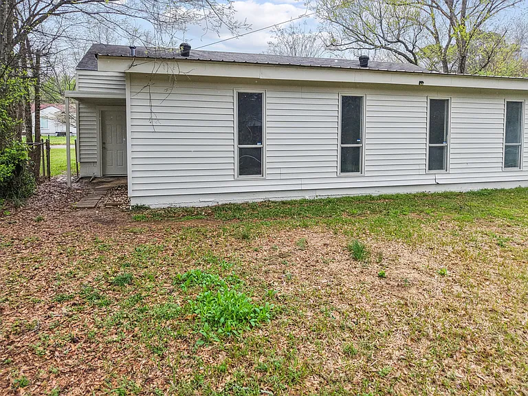 417 Price Dr — Photo 7