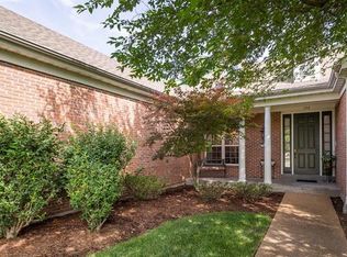 726 Thorntree Ln, Eureka, MO 63025