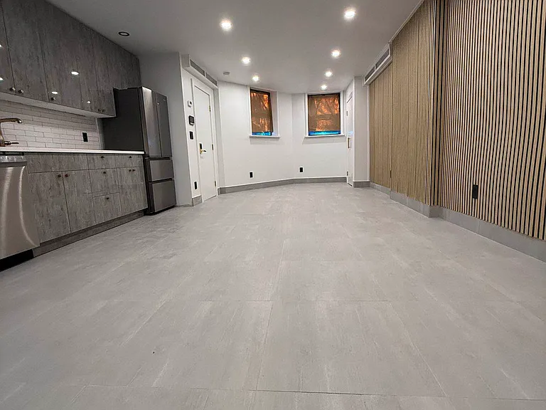 60-82 Catalpa Ave #1B — Photo 3
