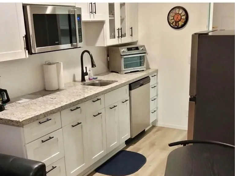 249 Leonard Ave #20 — Photo 8