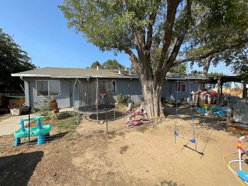 1st image of 977 Myrna Ave