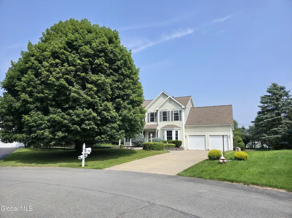 633 Stream Lane, Slingerlands, NY 12159