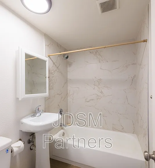 2455 Bryant St #9 — Photo 5