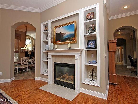 5th image of 925 E Pleasant Pl