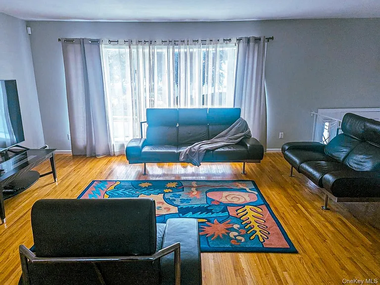 821 Cliffside Ave — Photo 3