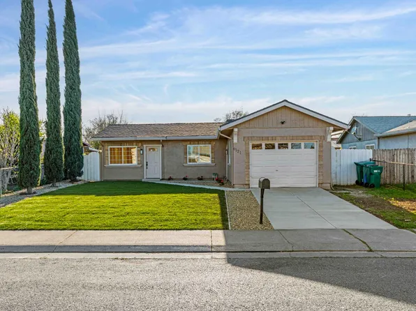 6121 Greenfield Ln, Stockton, CA 95207