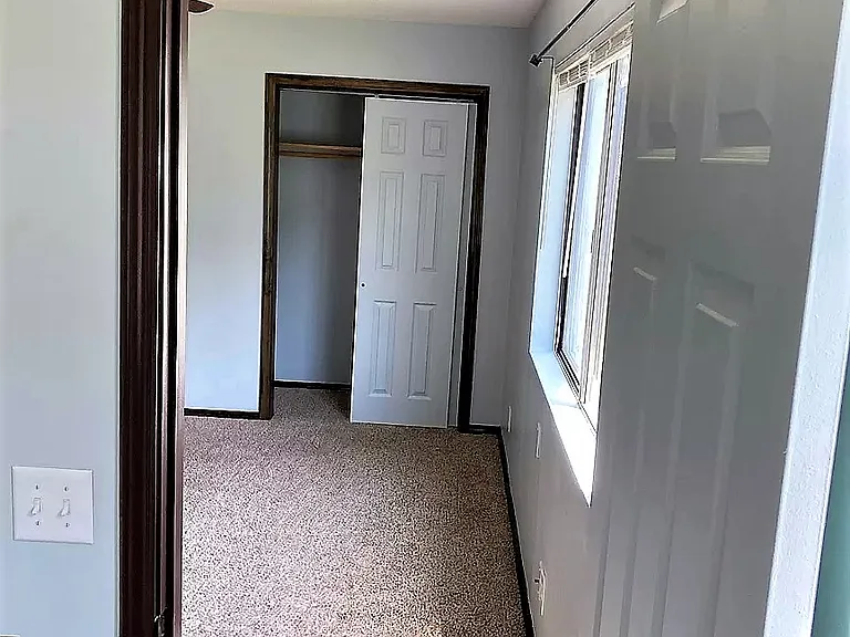 4004 Southport Dr — Photo 16