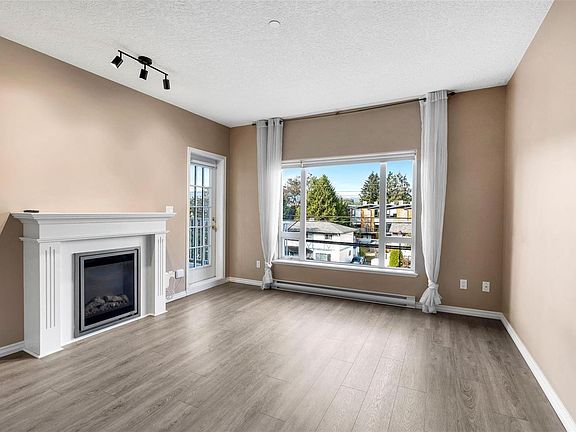 5th image of 2823 Jacklin Rd #307
