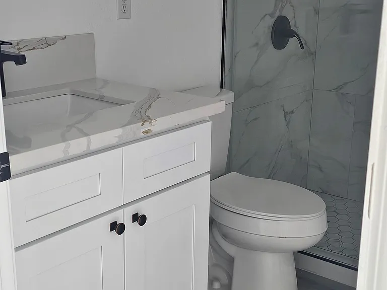 1092 Gardenia Ave — Photo 8