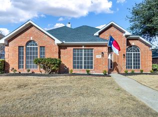 2709 Roughleaf Ln, Rowlett, TX 75089