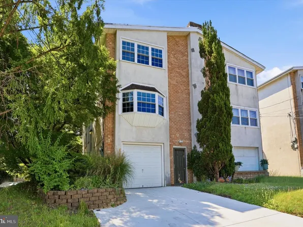 771 Manatawna Ave, Philadelphia, PA 19128