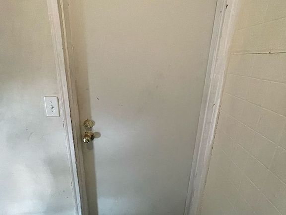 3rd image of 734 Orchard St