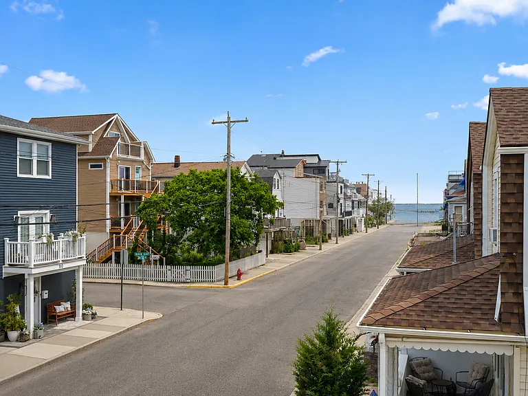 55 Seadrift Ave #1 — Photo 1