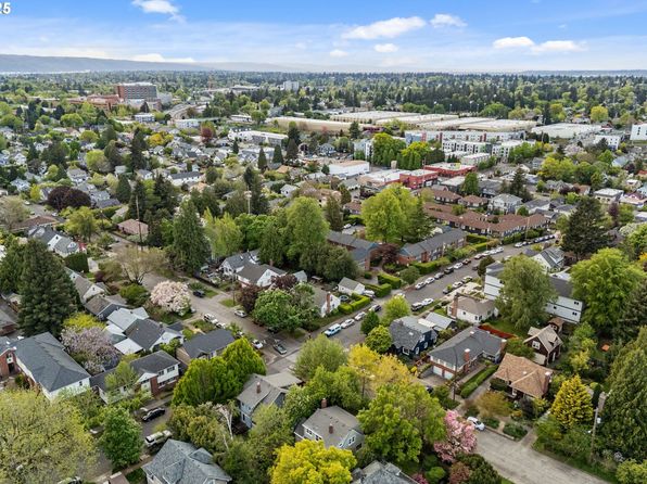 6114 NE Davis St, Portland, OR 97213
