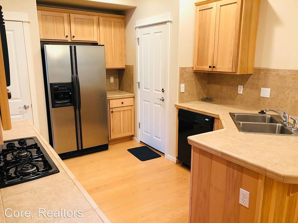 1st image of 7393 NE Cherry Dr