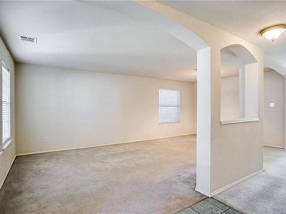 2nd image of 9321 Newport Ln