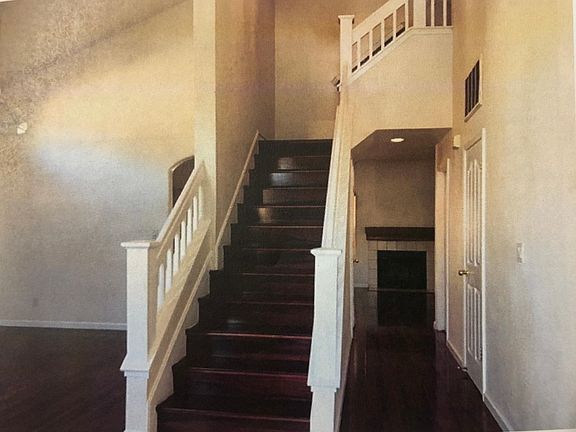 2nd image of 5121 Comanche Ct