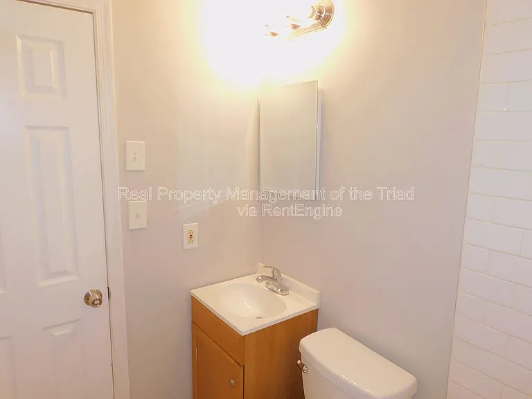 4216 Parker St #C — Photo 9
