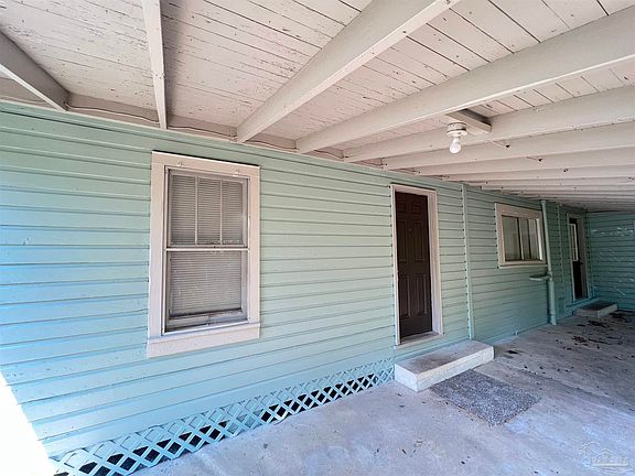 2nd image of 3118 W Gadsden St