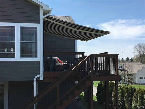 5th image of 33 S Village Dr