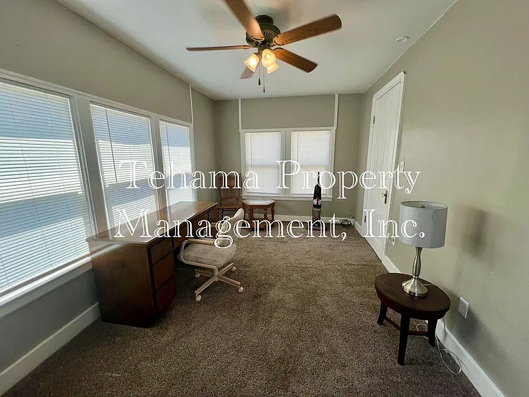 1051 Washington St — Photo 36