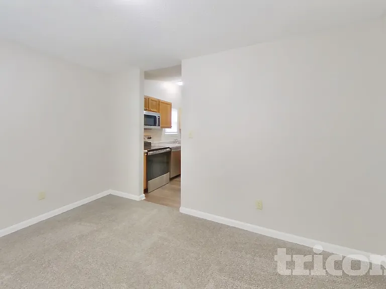 5531 Orth Ct — Photo 6