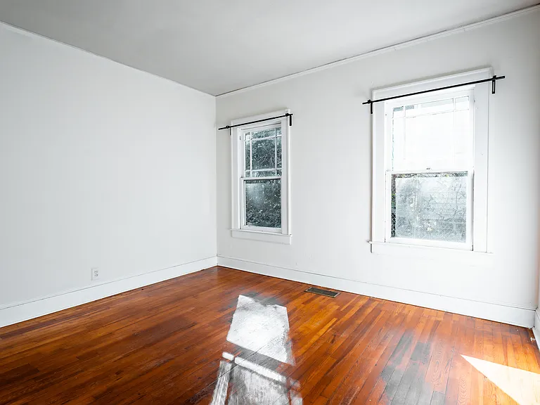 195 Flora Ave NE — Photo 20
