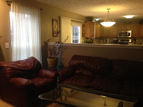 5th image of 1915 Kingfisher Dr
