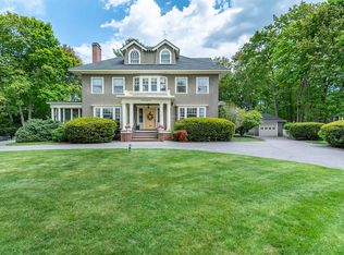 16 Hidden Rd, Andover, MA 01810
