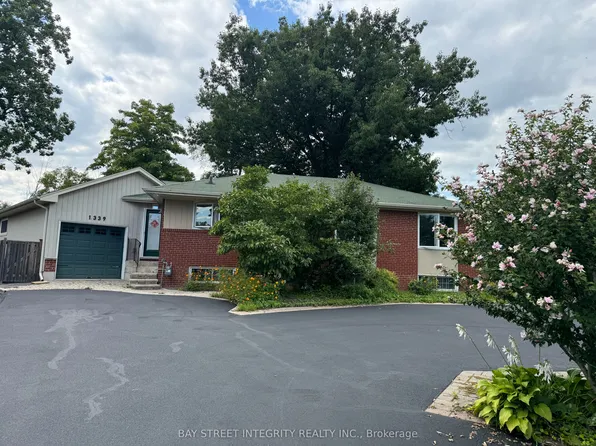 1339 Pinegrove Rd, Oakville, ON