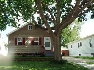 1615 Locke Ave, Waterloo, IA 50702
