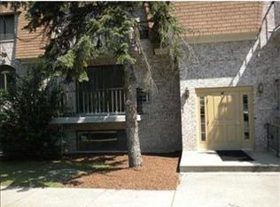 40 High St APT 207, Dedham, MA 02026