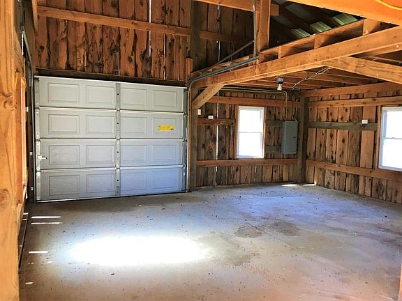 5th image of 987 Luna Way