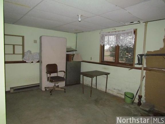 2nd image of 33694 Xylite St NE
