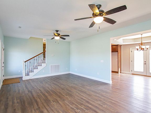 5th image of 216 Hamilton Ct Lot 12