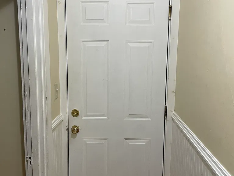 819 Congress St #7 — Photo 5
