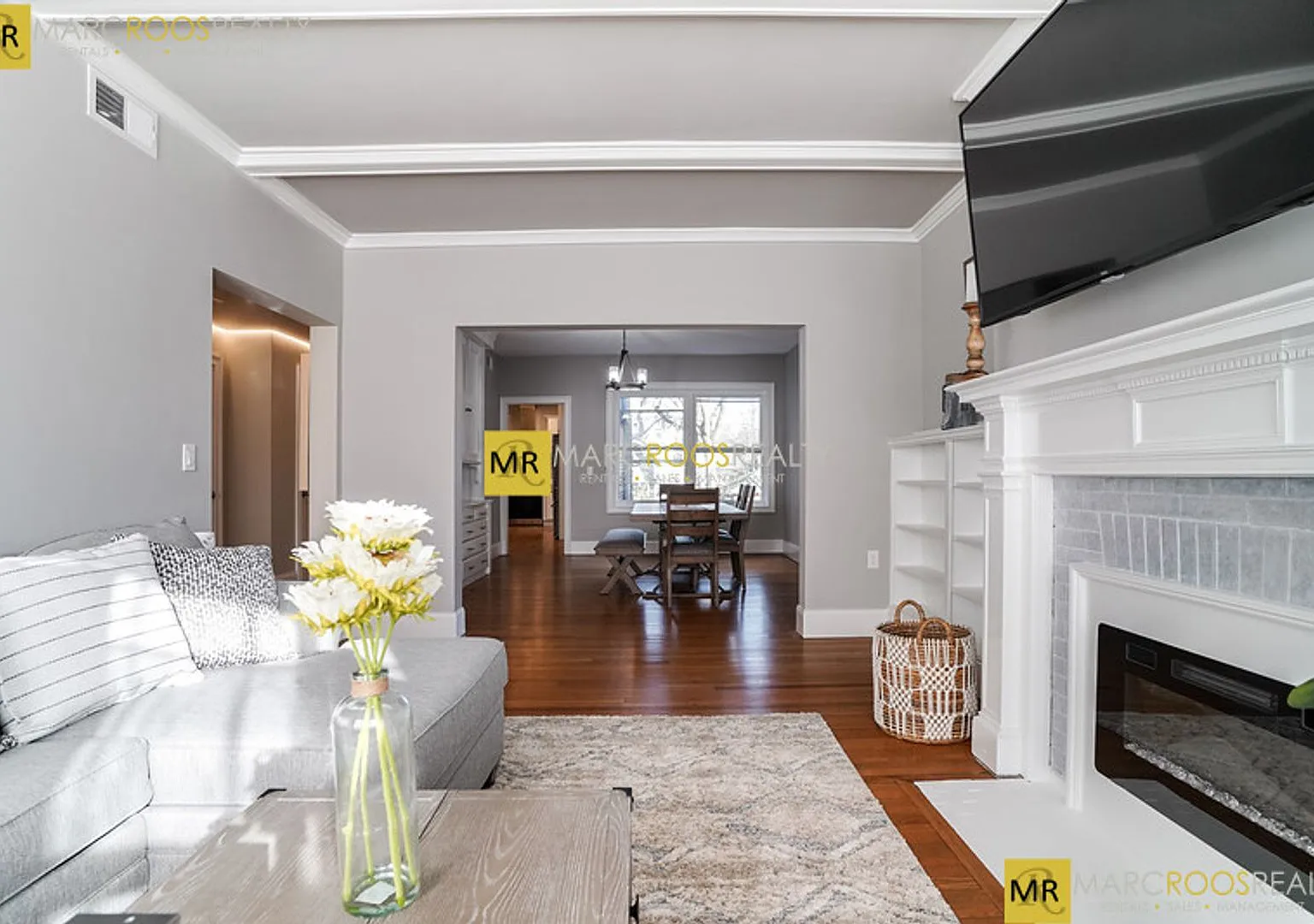 Most Luxurious Off-Campus Choice! Near Bu Campus! Heat & Hw Inc. W/D In Unit — Photo 4