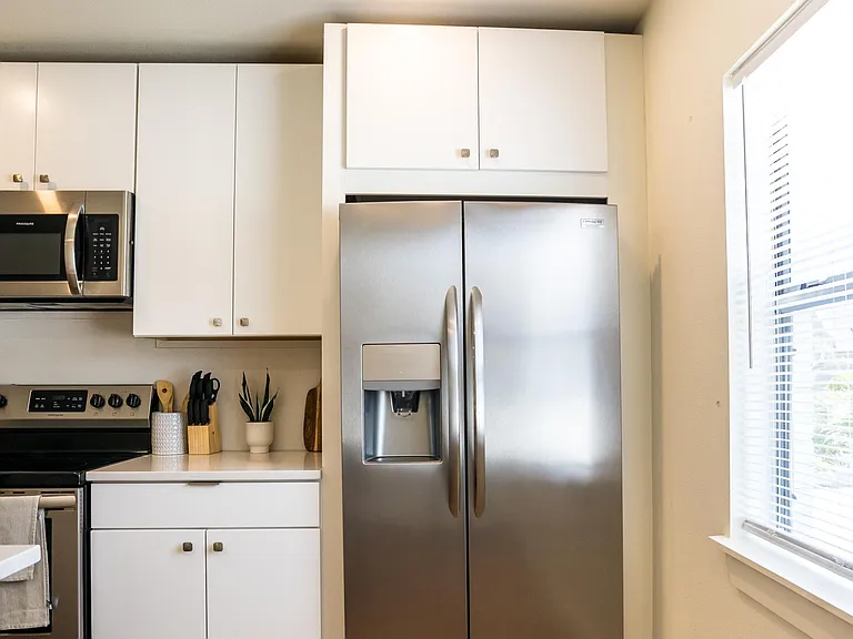 2160 Riverside Ave #3 — Photo 25