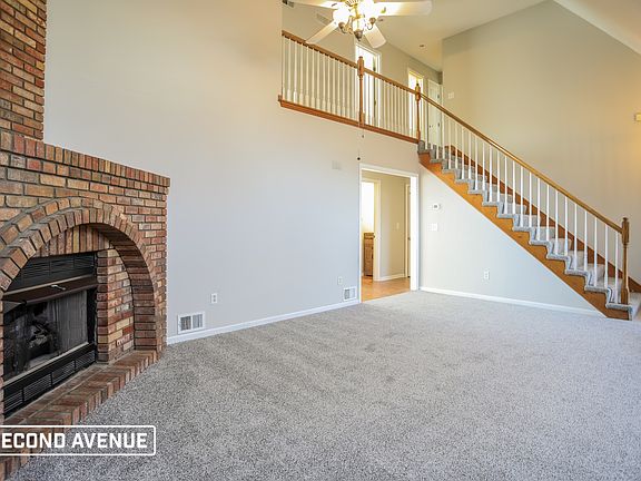 5th image of 1719 N Ashley Dr