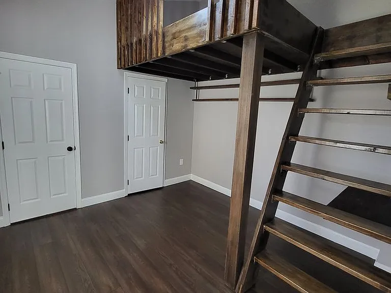446 Crosswinds Dr — Photo 11