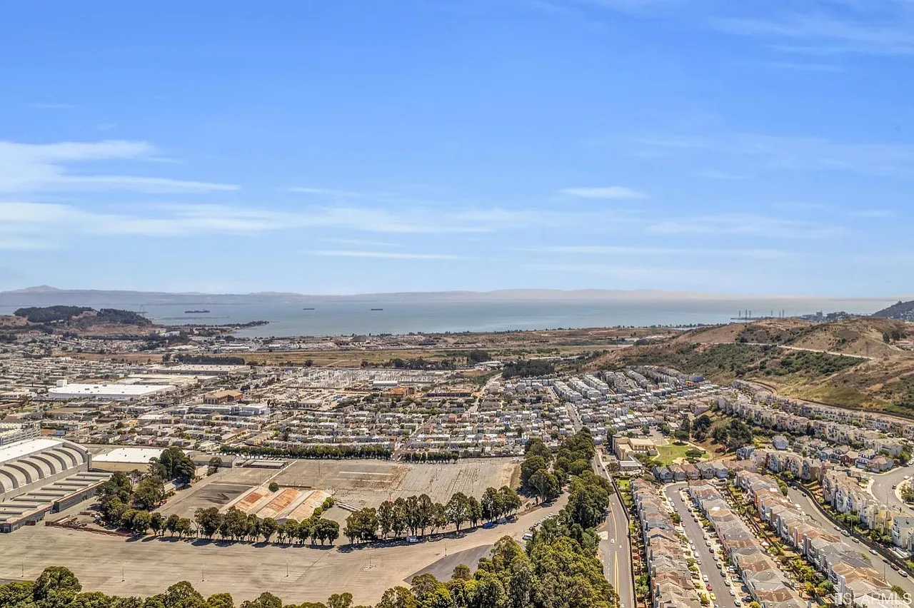 Martin Trl, Daly City — Photo 2