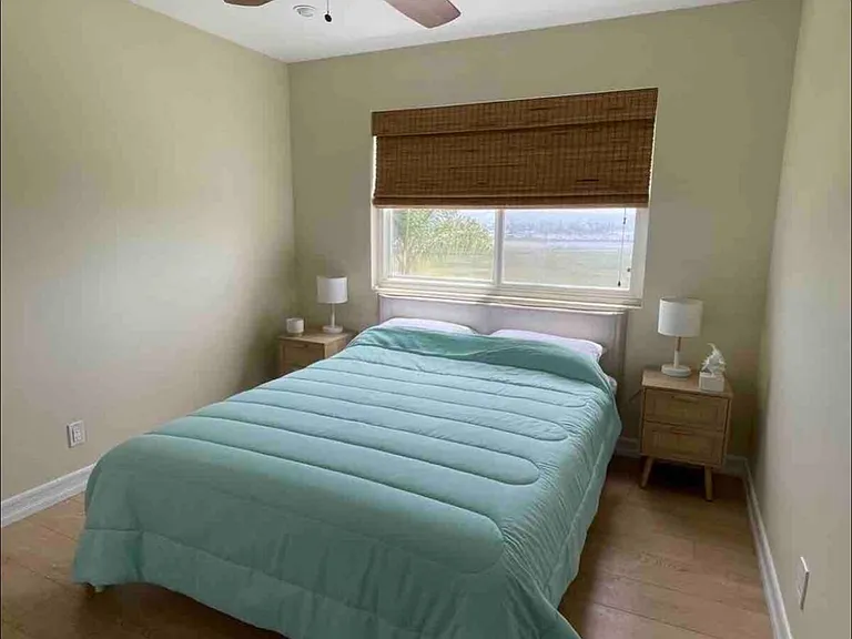 2nd Bedroom with Bay VIews