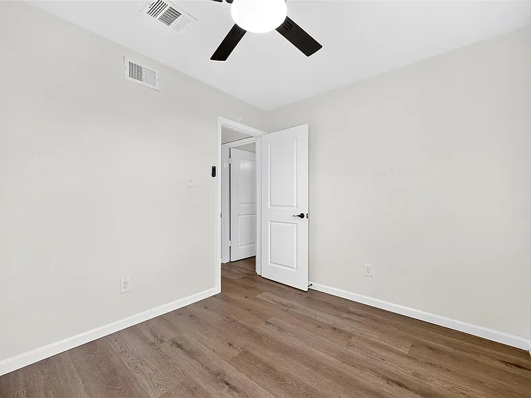 24114 Four Sixes Ln — Photo 25