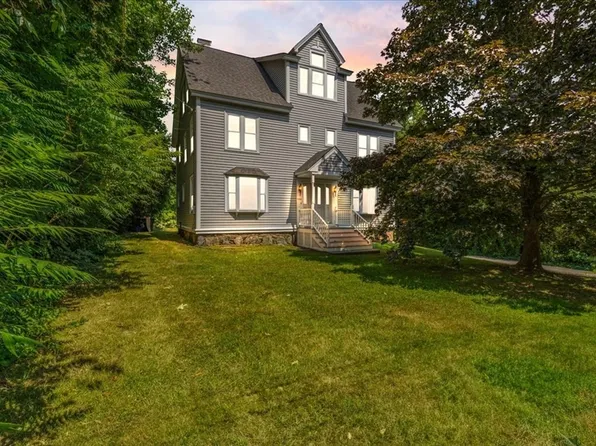 166 Pleasant St, Methuen, MA 01844