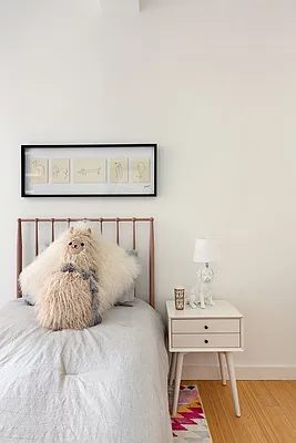 Sold by Compass | media 17