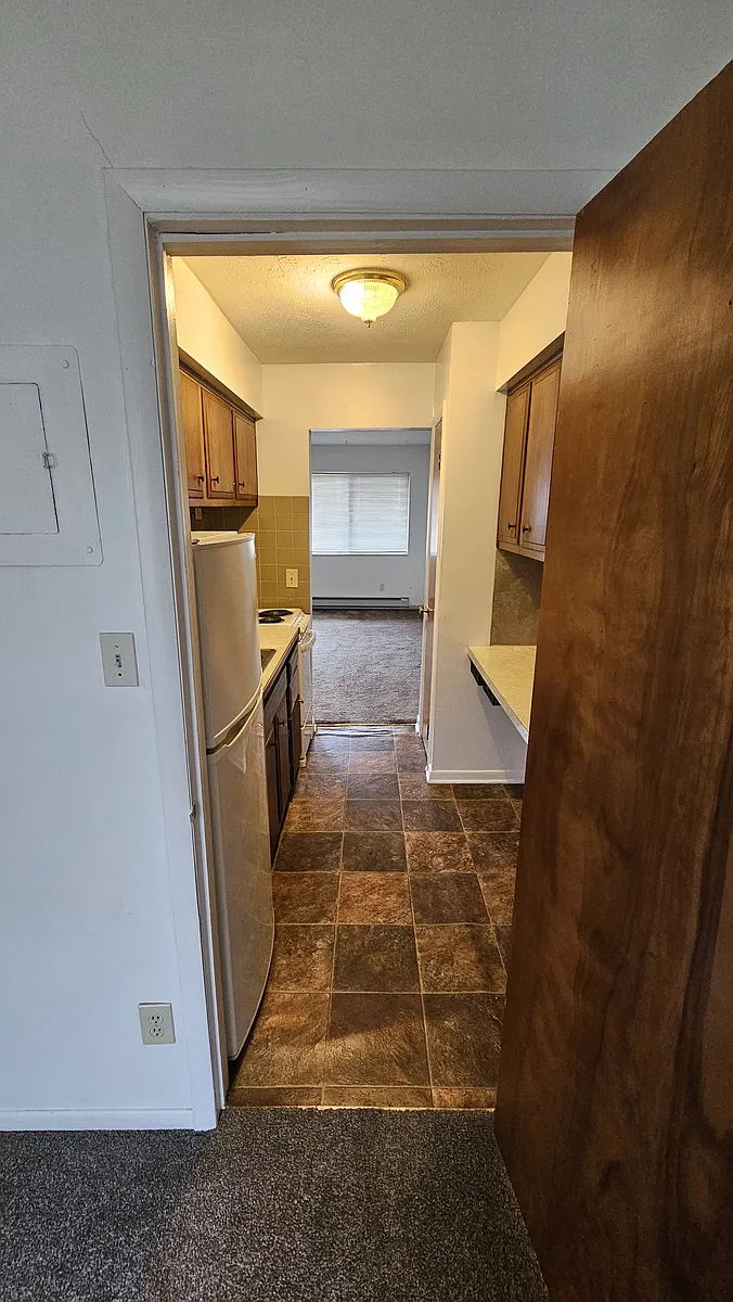 Building Photo - 158 N Portage Path #3