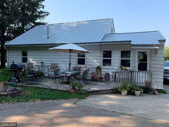 3rd image of 15324 Shieldsville Blvd