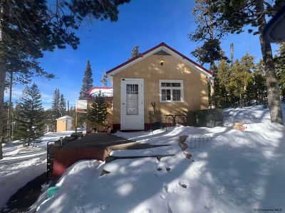 20 Valley Rd, Laramie, WY, 82070