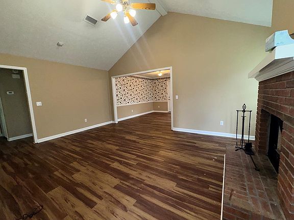 5th image of 7091 Stoneybrook Dr
